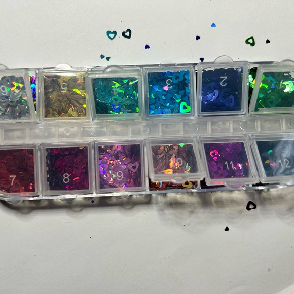 ✨𝐆𝐋𝐈𝐓𝐓𝐄𝐑𝐒 & 𝐈𝐍𝐂𝐋𝐔𝐒𝐈𝐎𝐍𝐒✨ - Picture 4 of 13